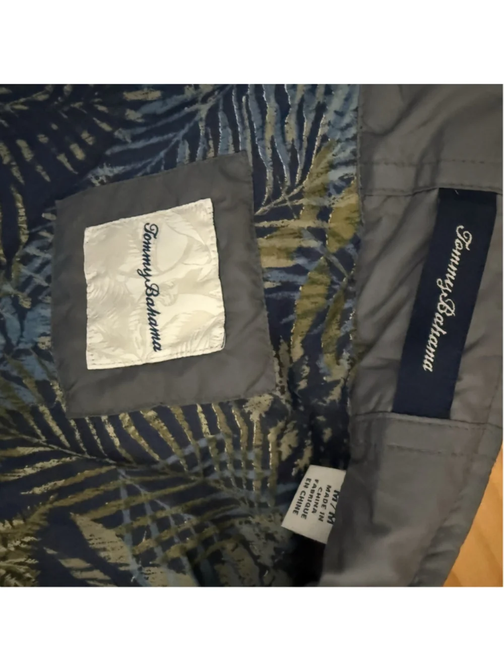 Men’s Tommy Bahama Quilted Micro puff Vest Full-Zip Grey Medium